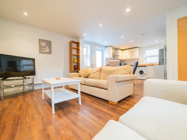 Apartment for rent in The Colonies, Cardiff
