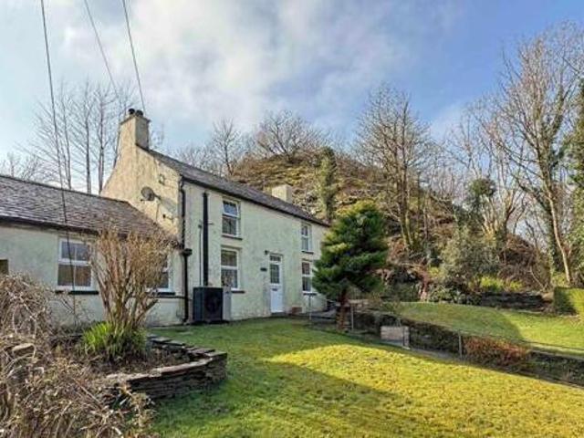 House for sale in Caernarfon, Wales