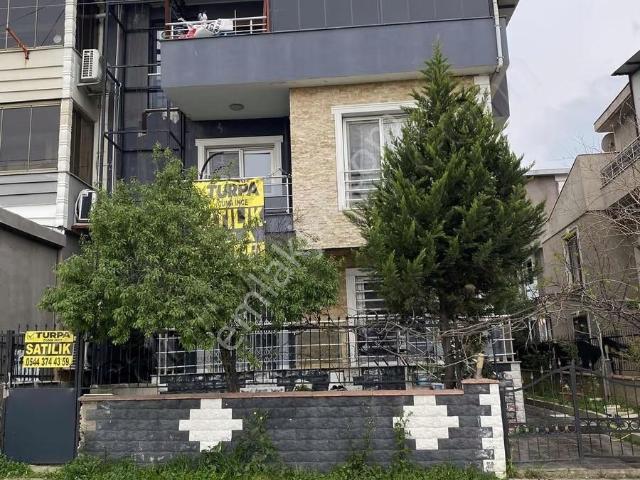 Gaziemir, İzmir içerisinde satılık Villa