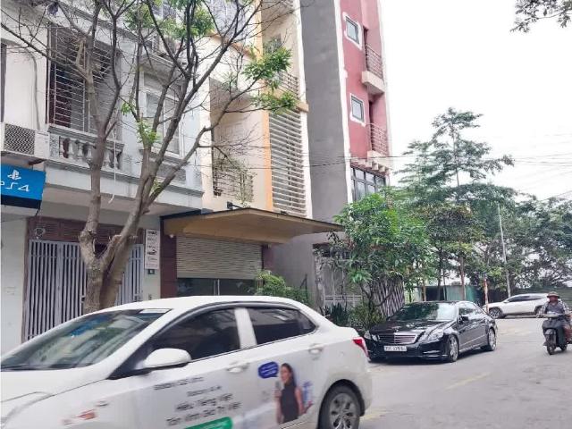 Nhà mặt phố bán tại Hoàn Kiếm, Hà Nội