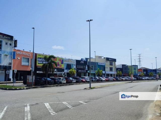 Shop for sale in Malaka