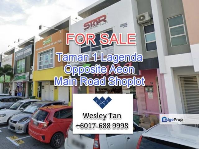 Shop for sale in Malaka