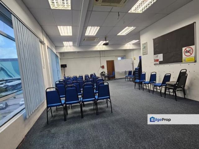 Shop for rent in Malaka