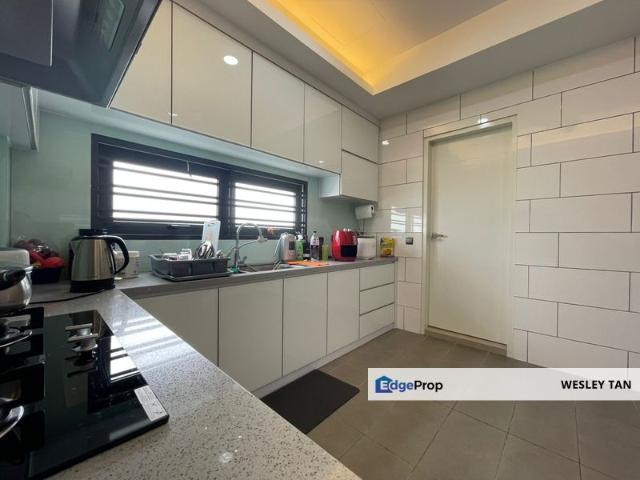 House for sale in Malaka