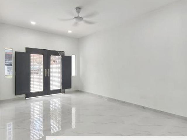 House for sale in Ulu Tiram, Johor
