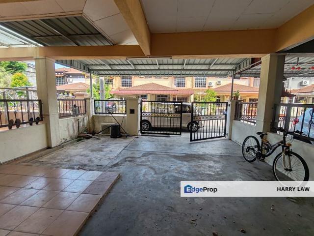 House for sale in Malaka