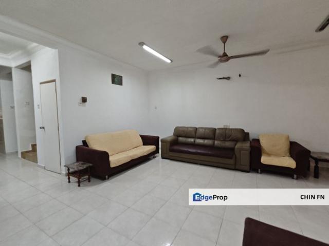 House for rent in Malaka