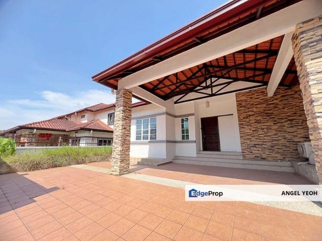 House for sale in Country Heights Damansara, Kuala Lumpur