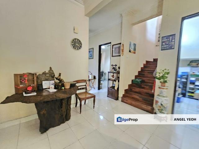 House for sale in Country Heights Damansara, Kuala Lumpur