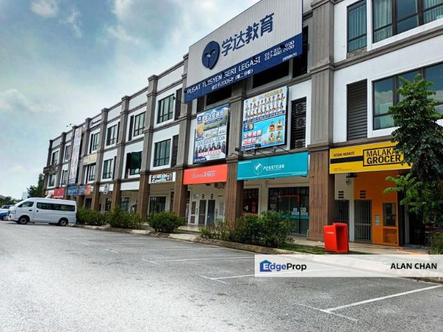 Shop for rent in Country Heights Damansara, Kuala Lumpur