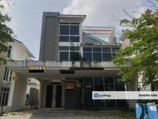 House for sale in Seksyen 33, Shah Alam