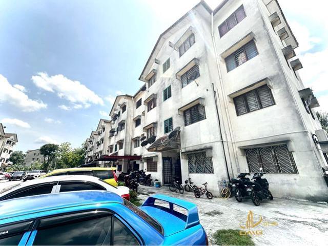 Flat for sale in Shah Alam, Petaling
