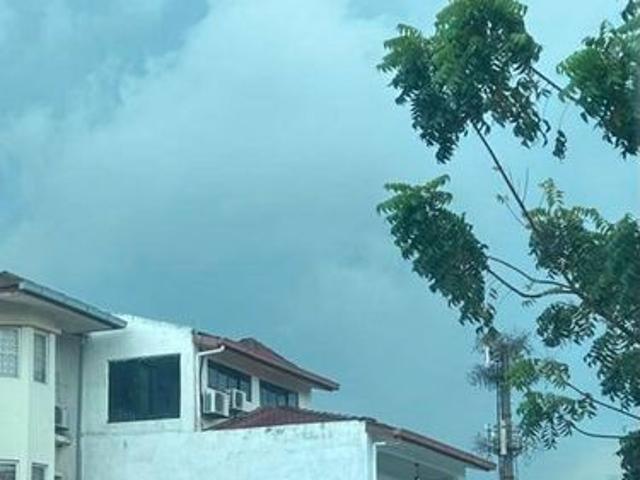 House for sale in Tanjong Sepat, Selangor