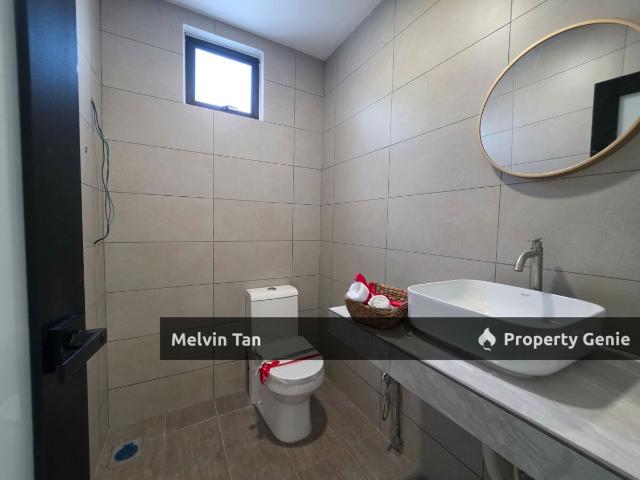 Bungalow for sale in Ujong Pasir, Malaka