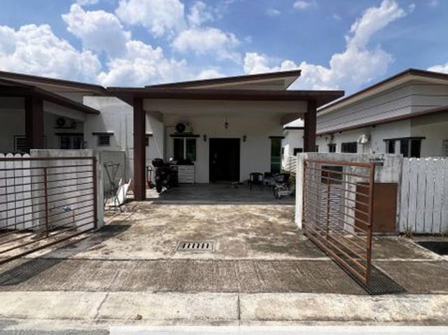 House for sale in Jenjarom, Kuala Langat