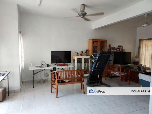 House for sale in Amanputra, Sepang
