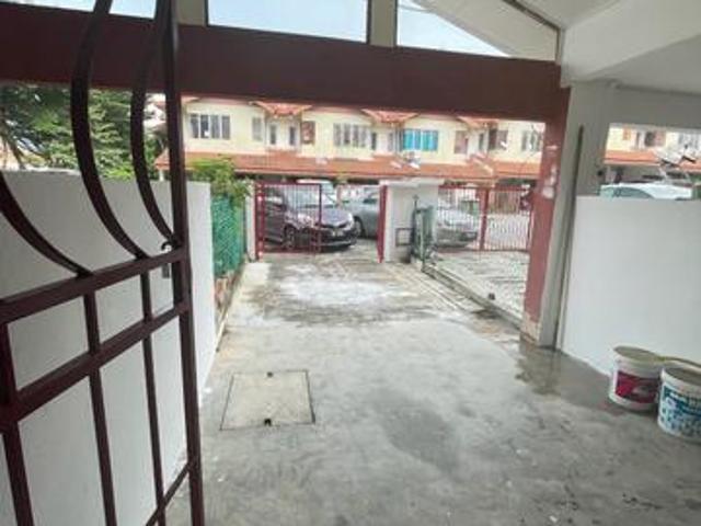 Townhouse for rent in Selayang, Selangor