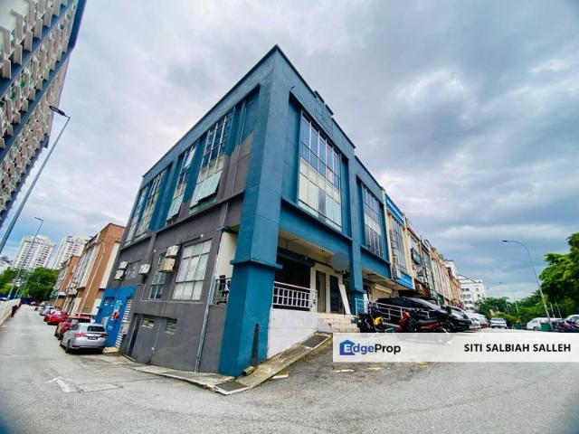 Shop for sale in Langat, Selangor
