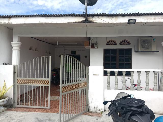 Terraced House for sale in Langat, Selangor