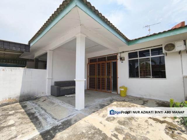House for sale in Malaka