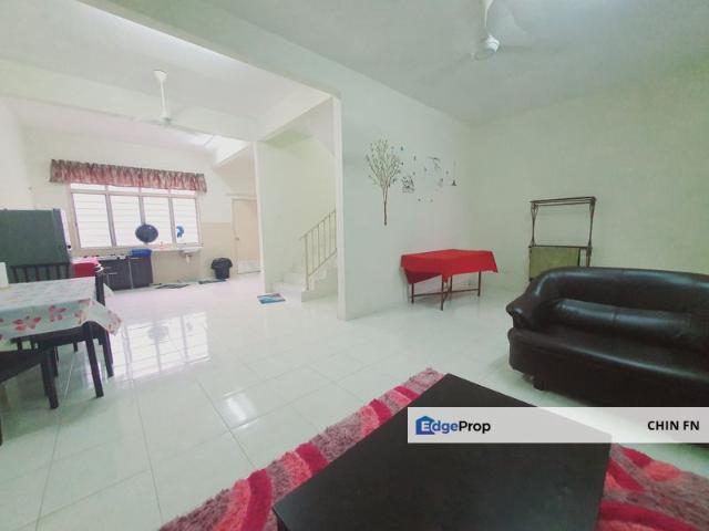 House for rent in Malaka