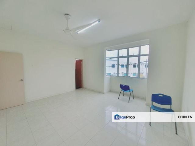 House for sale in Malaka