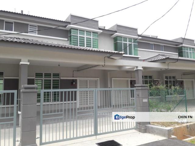 House for sale in Malaka