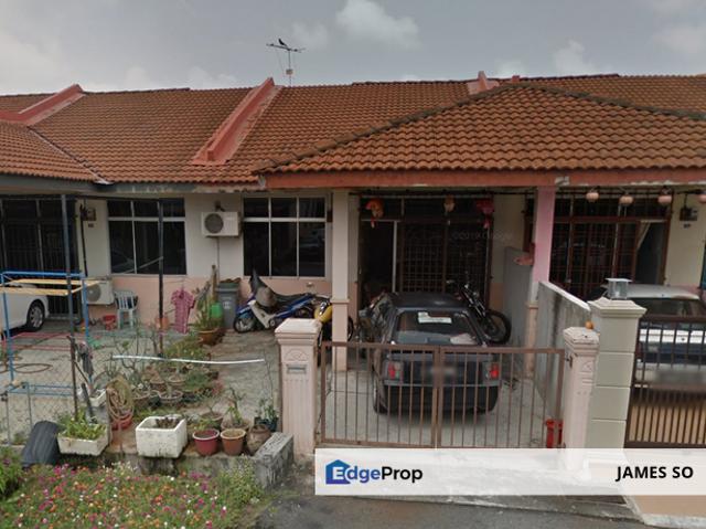 House for sale in Malaka