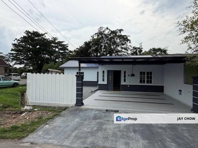 House for sale in Sendayan Village, Negeri Sembilan
