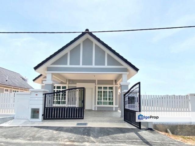 House for sale in Malaka