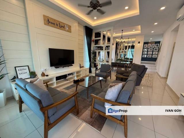 House for sale in Malaka