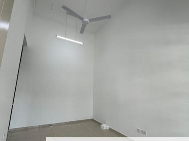 House for rent in Malaka