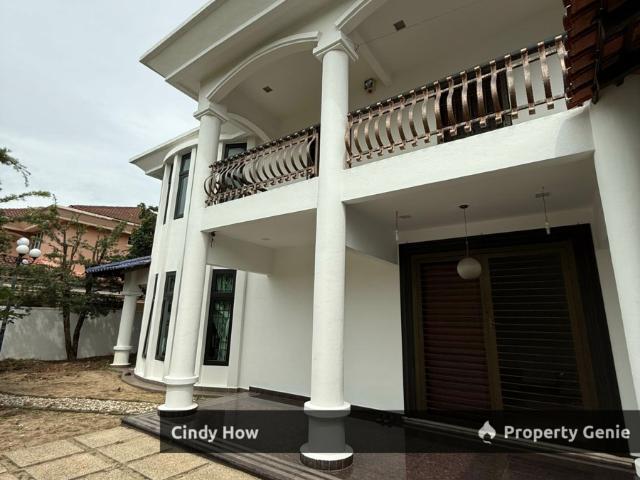 Bungalow for sale in Malaka