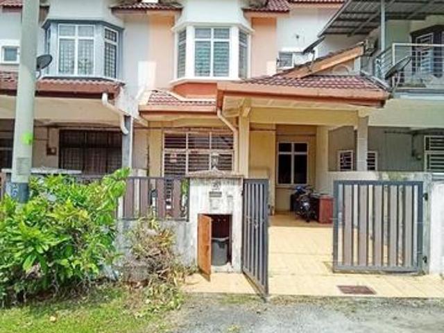 Terraced House for sale in Tanjong Sepat, Selangor