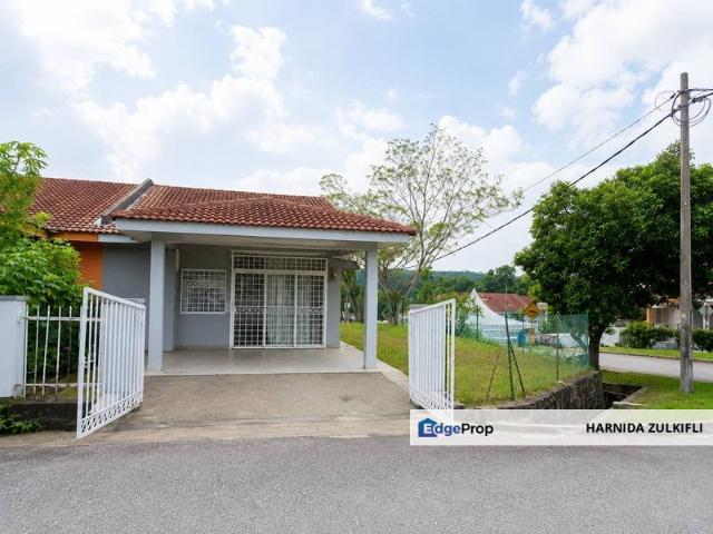 House for sale in Sendayan Village, Negeri Sembilan