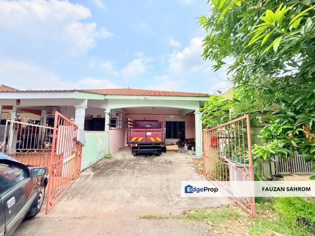 House for sale in Sendayan Village, Negeri Sembilan