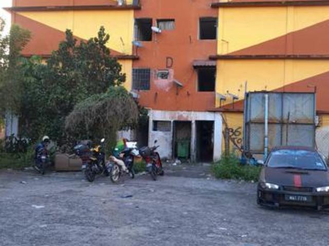 Flat for sale in Kajang, Langat