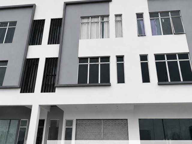 Shop for rent in Tebrau, Johor