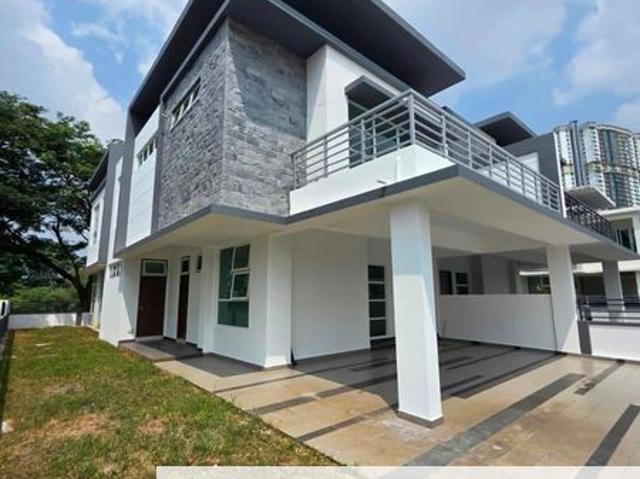 House for sale in Austin Heights, Tebrau