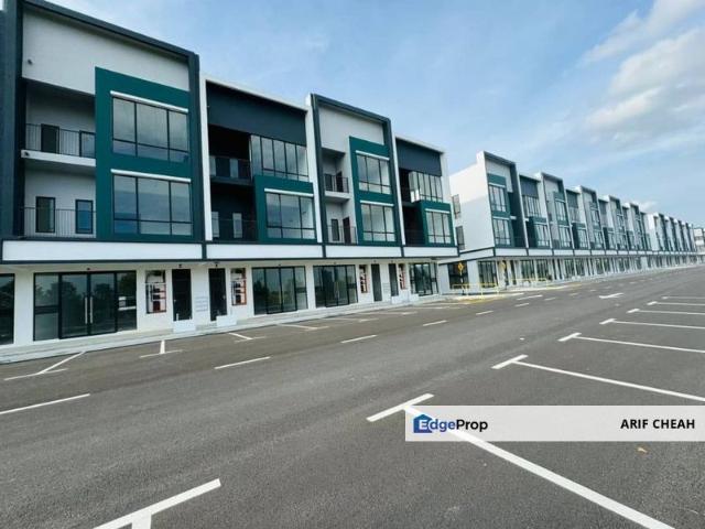 Shop for rent in Bukit Ledang, Johor