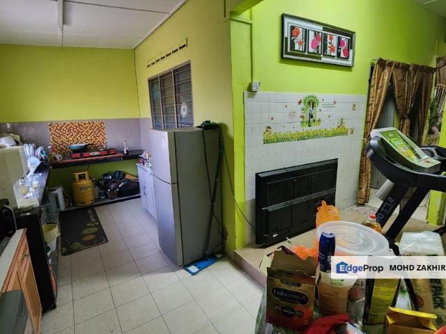 House for sale in Malaka