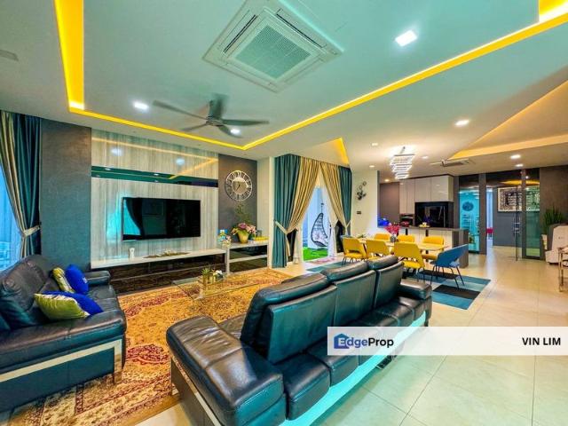 House for sale in Malaka