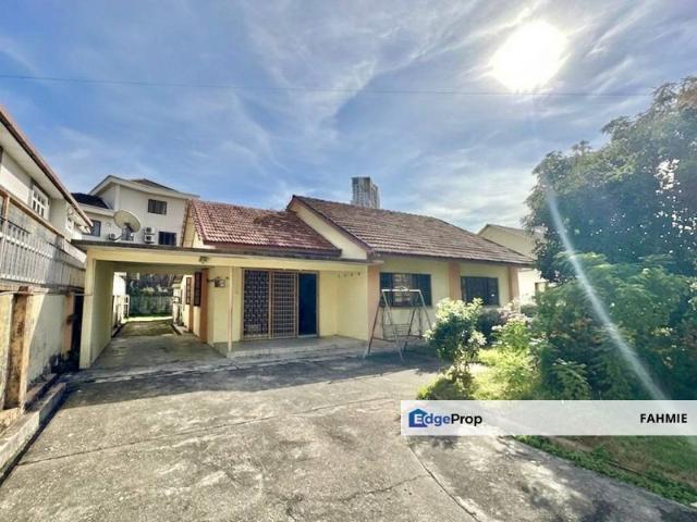 House for sale in Country Heights Damansara, Kuala Lumpur