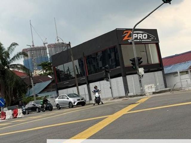 Shop for rent in Country Heights Damansara, Kuala Lumpur