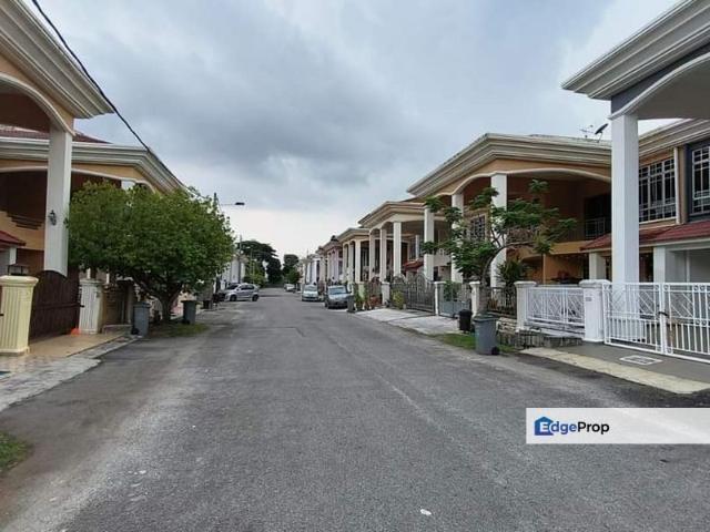 House for sale in Malaka