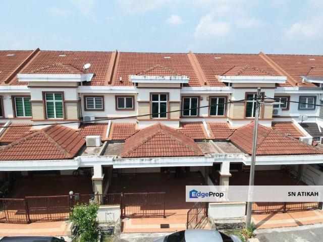 House for sale in Malaka