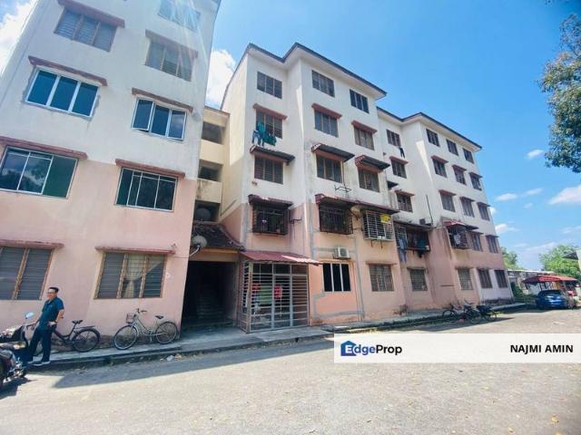 Flat for sale in Kajang, Langat