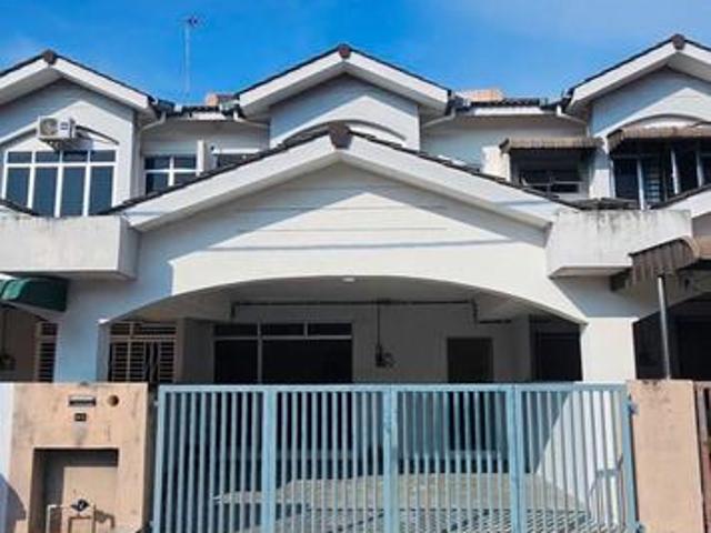 Terraced House for sale in Sabak Bernam, Selangor