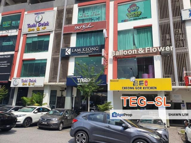 Shop for sale in Kajang, Langat