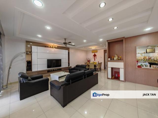 House for sale in Malaka